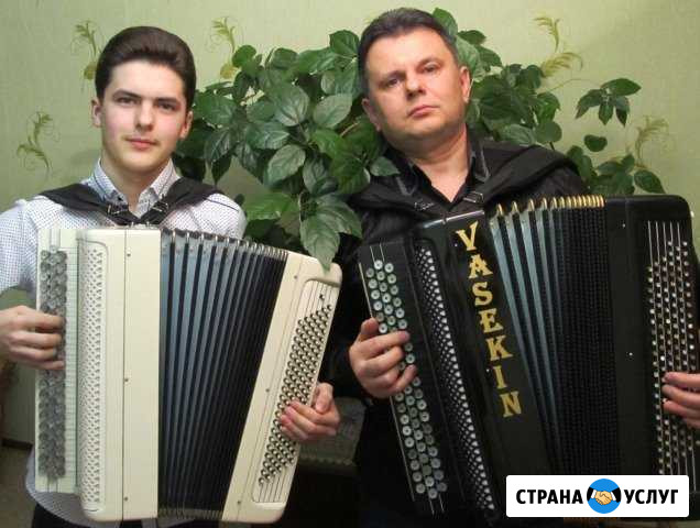 поющие баянисты гармонист на праздник Рославль - изображение 1