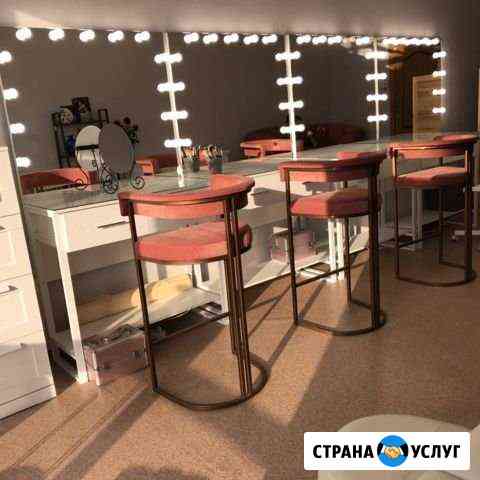 Сдам рабочее место стилистам визажистам и бровиста Омск