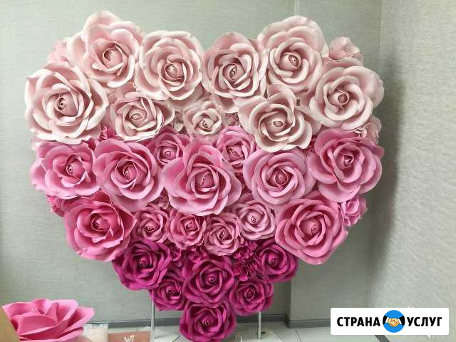 Фотозона сердце из роз Казань - изображение 1