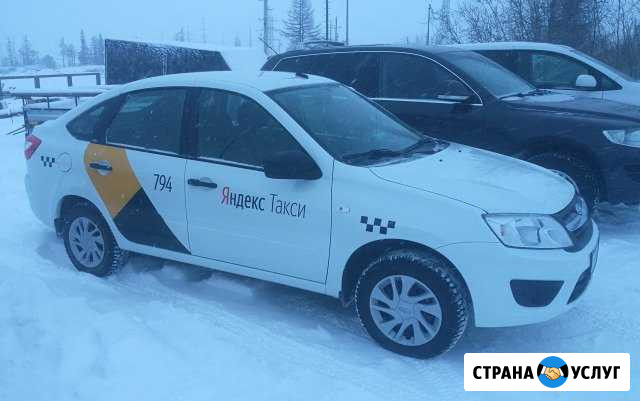 Аренда автомобиля с наклейками Яндекс такси 2018 Новый Уренгой - изображение 1