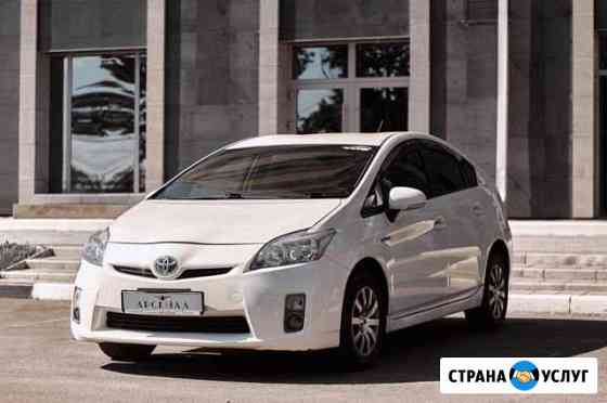 Аренда автомобиля Toyota Prius 2014 Благовещенск
