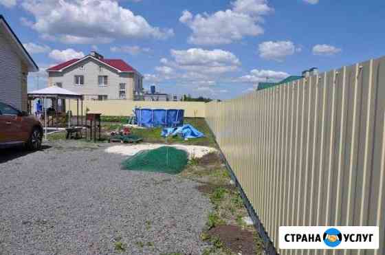 Забор из профлиста и с кирпичными колоннами Новошахтинск