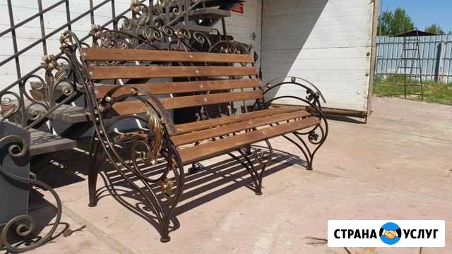 Лавки с элементами ковки, остановки Зеленодольск - изображение 1