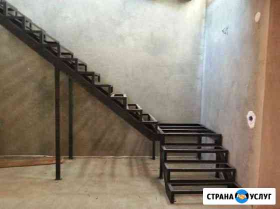 Лестница на металлическом каркасе Мурино