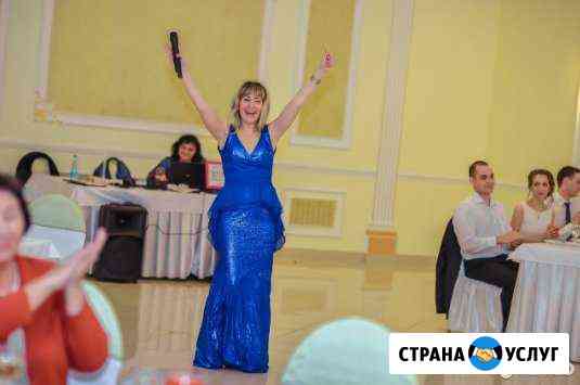 Ведущая торжеств Алина Уфа