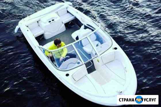 Аренда катера на 9 человек Санкт-Петербург