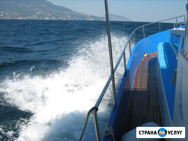 Морские прогулки на комфортном катере Севастополь - изображение 1