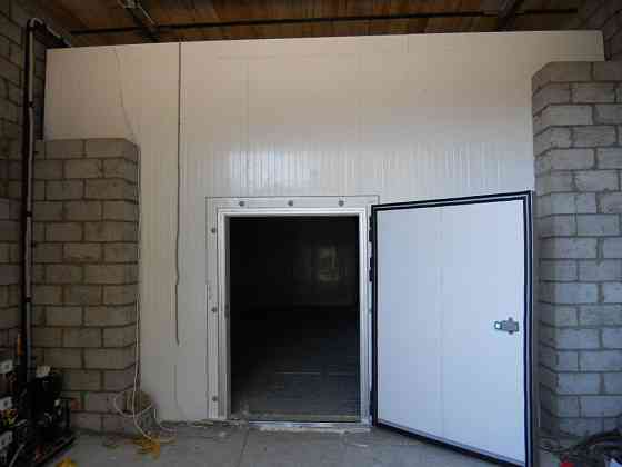 Сборка и Установка Холодильных и Морозильных Камер из Сэндвич - Панелей PIR - PUR Любого Размера Черноморское