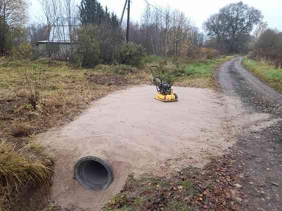 Заезд на участок через канаву, площадка под автомобиль Тверь