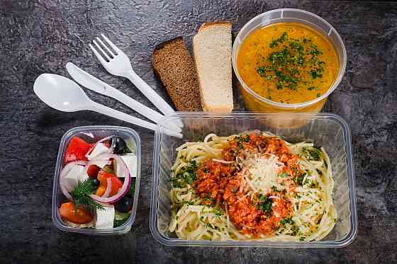 Комплексные обеды, завтраки и ужины Питание Доставка Сочи Кейтеринг от 10 порций Сочи