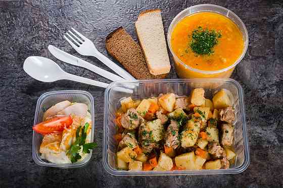 Комплексные обеды, завтраки и ужины Питание Доставка Сочи Кейтеринг от 10 порций Сочи