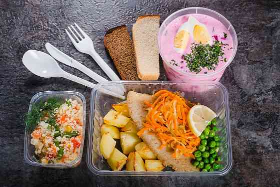 Комплексные обеды, завтраки и ужины Питание Доставка Сочи Кейтеринг от 10 порций Сочи